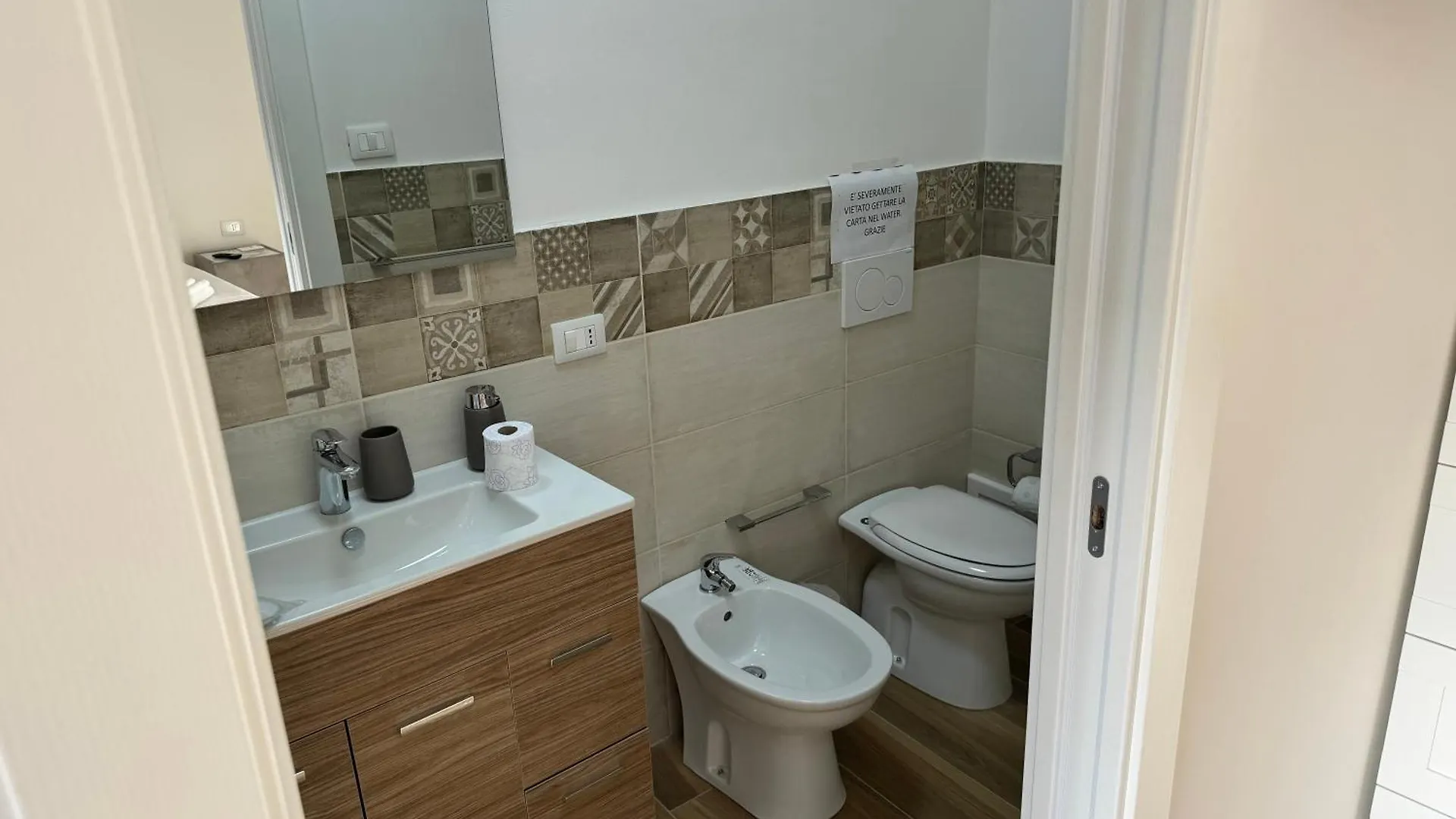 Acquicella House Bed & Breakfast Catania Italy